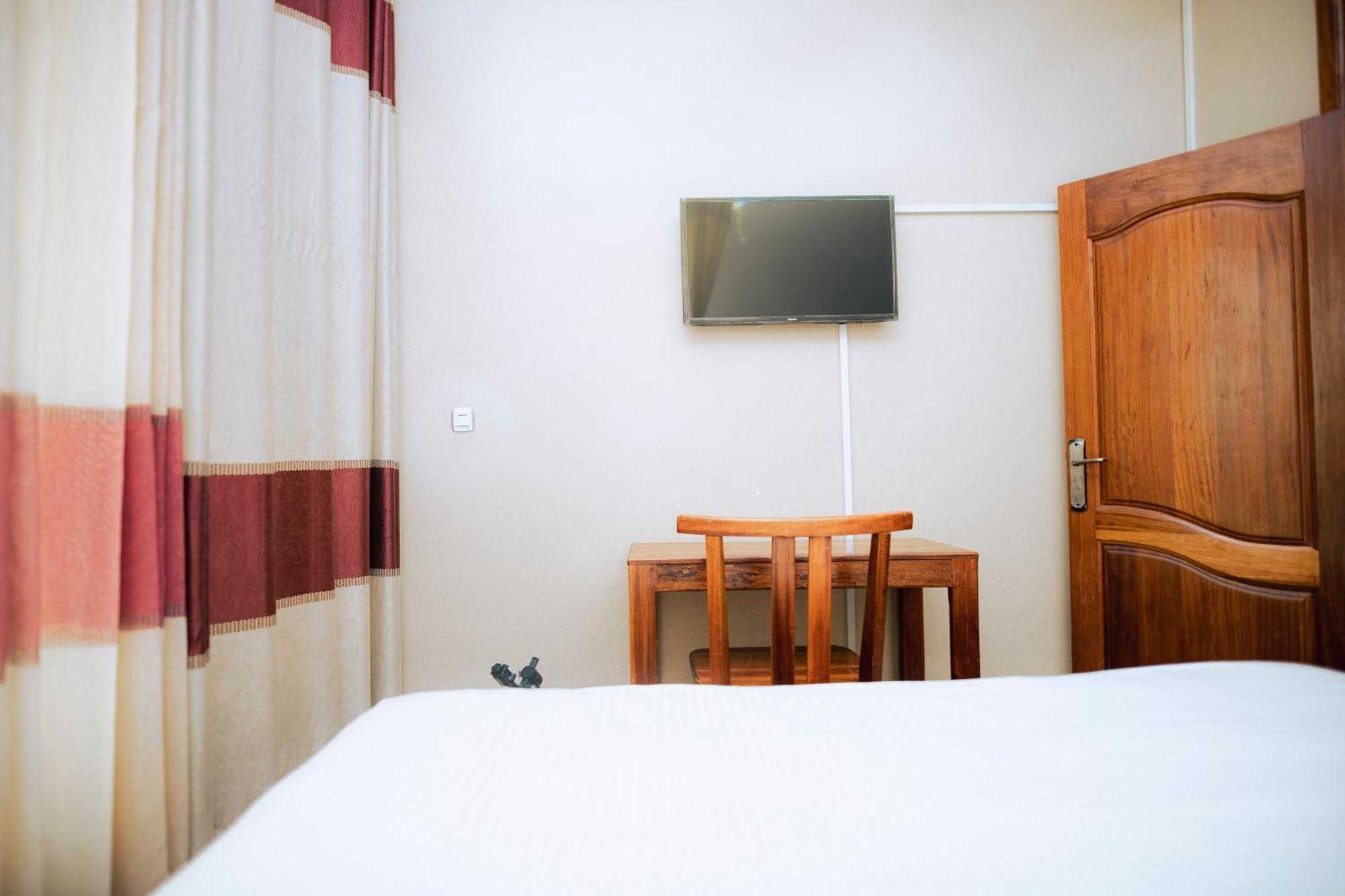 Peace Guest House Muhari Extérieur photo